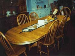 Amish Custom Made Oval Table with 6 Leaves