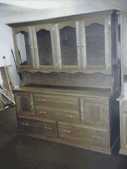 Amish Custom Made Oak Open Four Door Hutch with Scalloped Opening