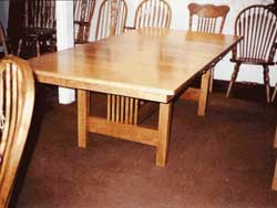 Illinois Amish Made Gustav Stickley Style Table
