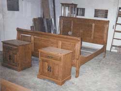 Amish Custom Made Oak Raised Panel Sleigh Bed