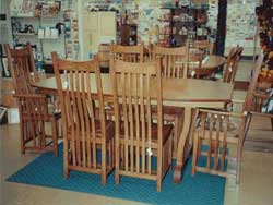 Amish Custom Made Oak Mission Canted Table