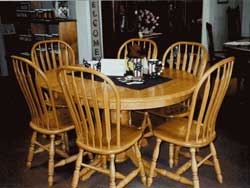 Amish Custom Made Oak Oval Single Pedestal