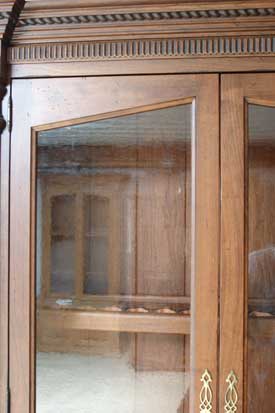 Locally Amish Custom Made Gun Cabinet Safe Close up of Glass and Molding
