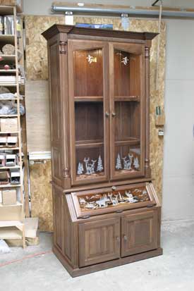 Locally Amish Custom Made Gun Cabinet Safe with Etched Glass